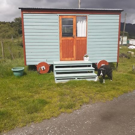 Croft Of Clune Shepherds Hut Newtonmore Zewnętrze zdjęcie